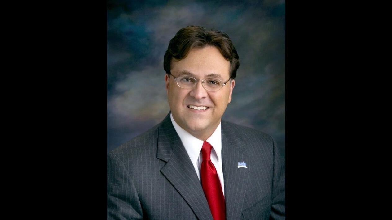 Disbarred immigration attorney, former AG candidate running for 2nd Congressional District